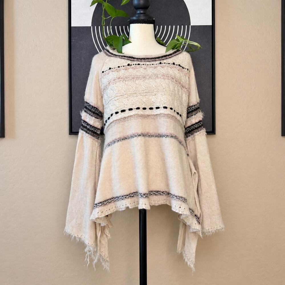 Free People Craft Time Boho Bell Sleeve Sweater Size Small
